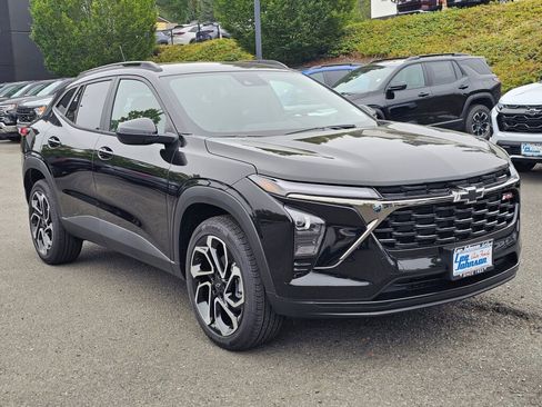 New 2026 Chevrolet Trax RS w/ Driver Confidence Package image 3