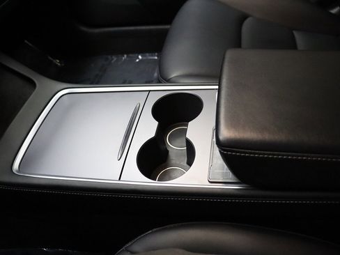 Used 2022 Tesla Model 3 Long Range AWD/4WD image 39