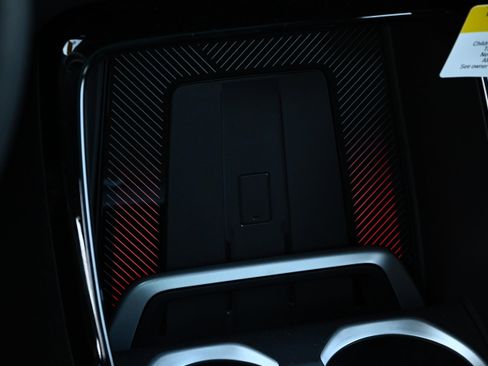 Certified 2025 BMW X2 xDrive28i w/ Premium Package image 19