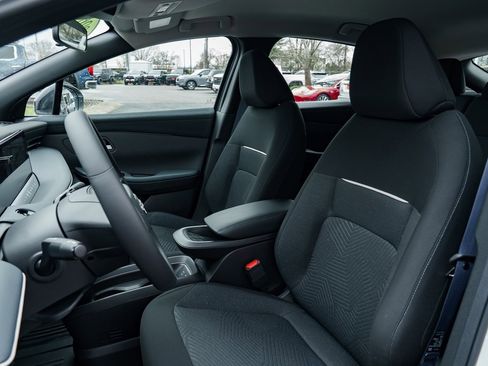 New 2026 Nissan Leaf image 17