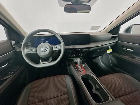 New 2026 Nissan Kicks SR w/ Cold Weather Package image 18