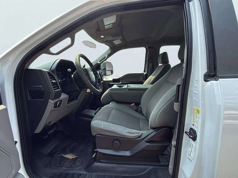 Used 2019 Ford F250 XL w/ XL Value Package AWD/4WD image 13