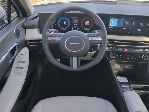 New 2026 Hyundai Sonata SEL FWD image 17