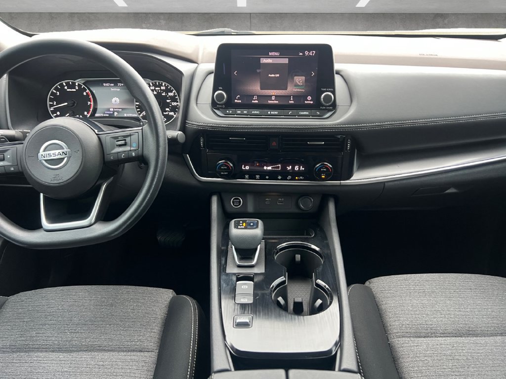 Used 2021 Nissan Rogue SV FWD image 3