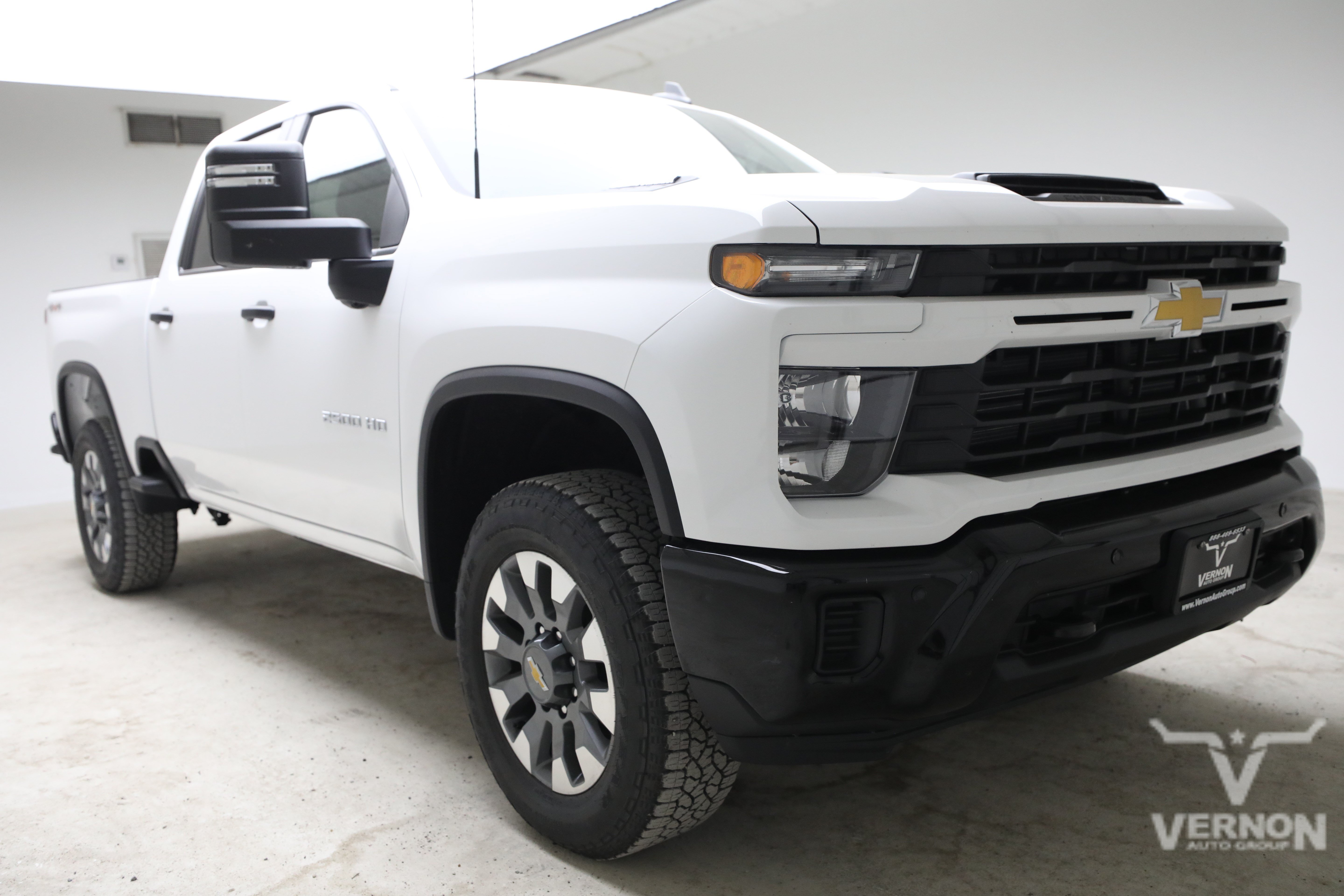 New 2026 Chevrolet Silverado 2500 Custom w/ Custom Value Package AWD/4WD image 7