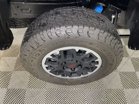 New 2026 Toyota Tacoma TRD Off-Road AWD/4WD image 9