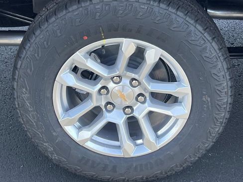 New 2026 Chevrolet Silverado 1500 LT image 9