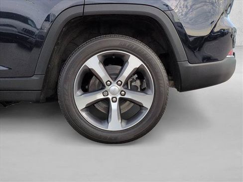 Used 2023 Jeep Grand Cherokee 4WD 4xe w/ Luxury Tech Group II image 26
