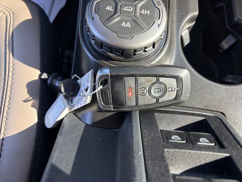 Used 2023 Ford Bronco Wildtrak AWD/4WD image 20