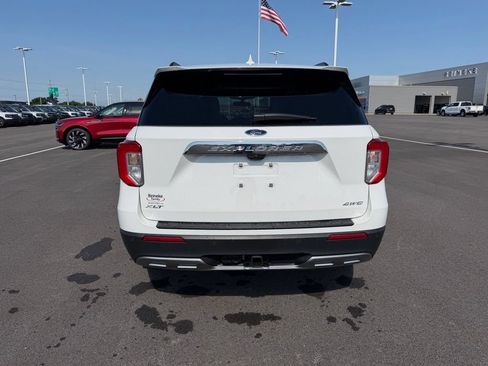 Used 2023 Ford Explorer XLT w/ Equipment Group 202A AWD/4WD image 6