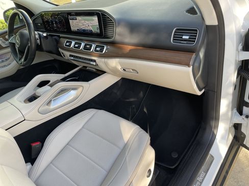 Certified 2024 Mercedes-Benz GLE 450 4MATIC image 47