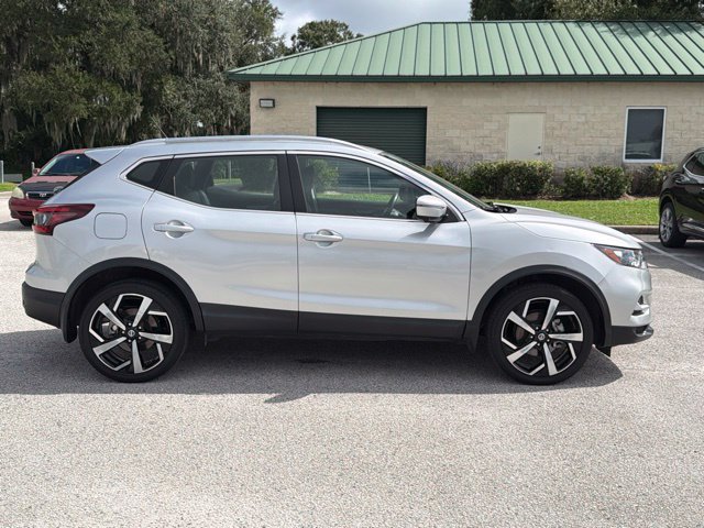 Used 2022 Nissan Rogue Sport SL FWD image 6