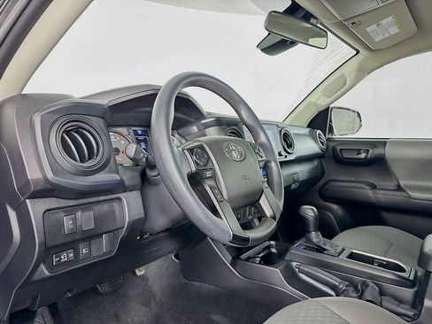 Used 2022 Toyota Tacoma SR image 12