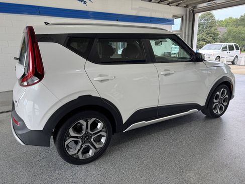 Used 2020 Kia Soul X-Line FWD image 11