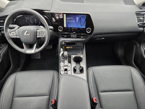 Used 2025 Lexus NX 250 FWD w/ Premium Package image 36