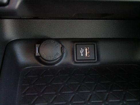 Certified 2025 Toyota RAV4 XLE Premium image 28