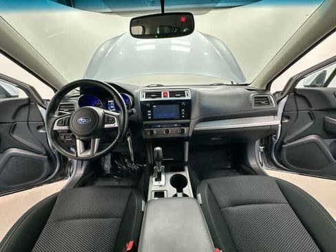 Used 2017 Subaru Outback 2.5i Premium AWD/4WD image 18