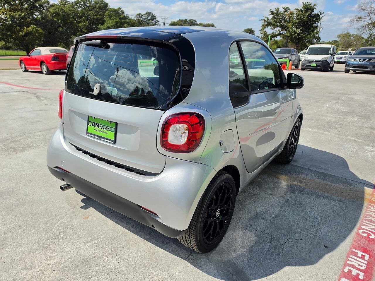 Used 2016 smart fortwo passion w/ Sport Package RWD image 12