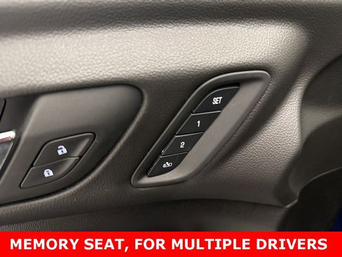 Used 2023 GMC Acadia Denali w/ Denali Ultimate Package image 9