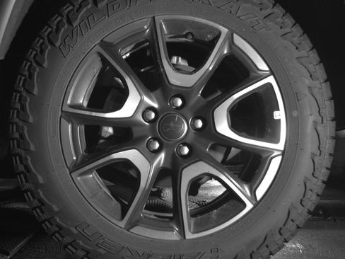 Used 2025 Jeep Compass Trailhawk image 14