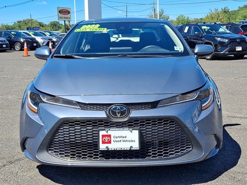 Certified 2022 Toyota Corolla LE image 2