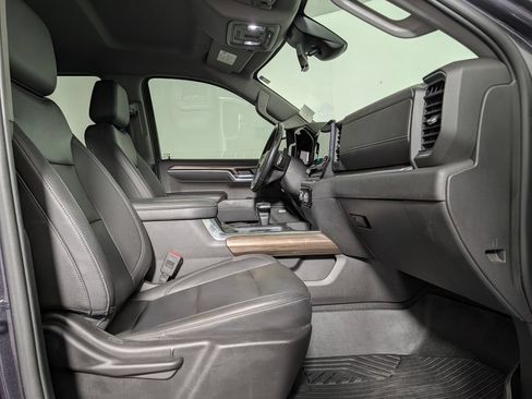 Used 2022 Chevrolet Silverado 1500 RST AWD/4WD image 11