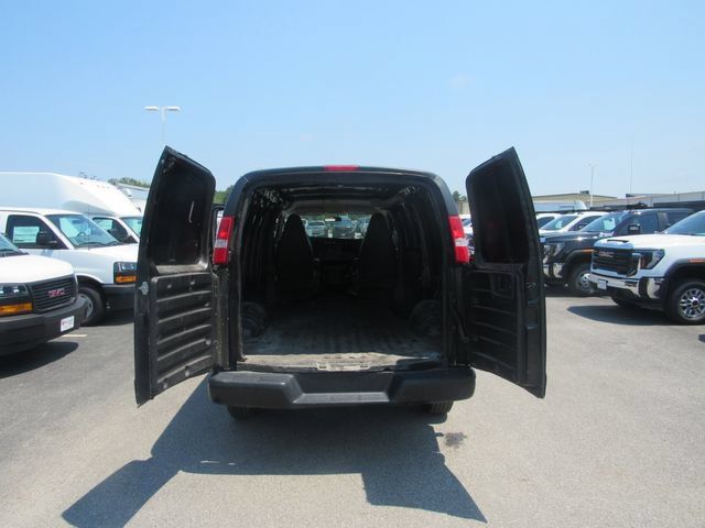 Used 2020 GMC Savana 2500 RWD image 15