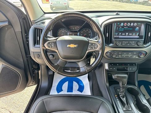 Used 2018 Chevrolet Colorado Z71 image 16