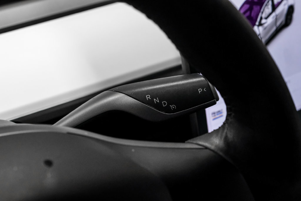 Used 2022 Tesla Model Y Long Range AWD/4WD image 16