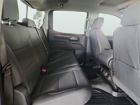 New 2026 GMC Sierra 1500 SLE image 19