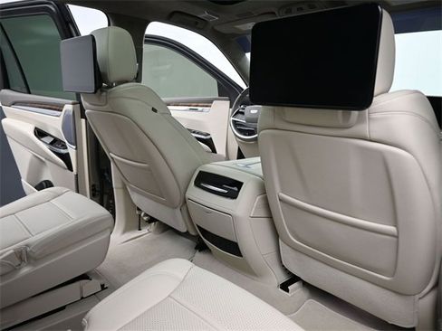 Used 2025 Cadillac Escalade Sport Platinum image 24