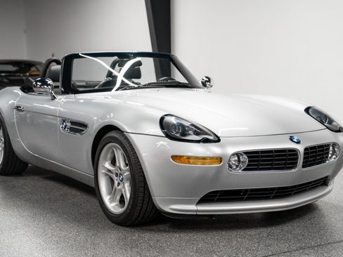 Used 2001 BMW Z8 image 3