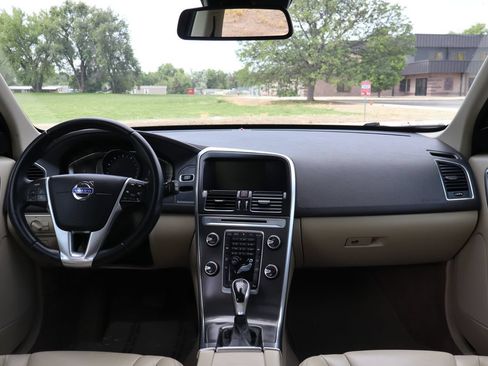 Used 2014 Volvo XC60 3.2 AWD/4WD image 16