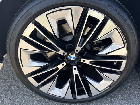 Certified 2024 BMW 530i xDrive w/ Premium Package AWD/4WD image 14
