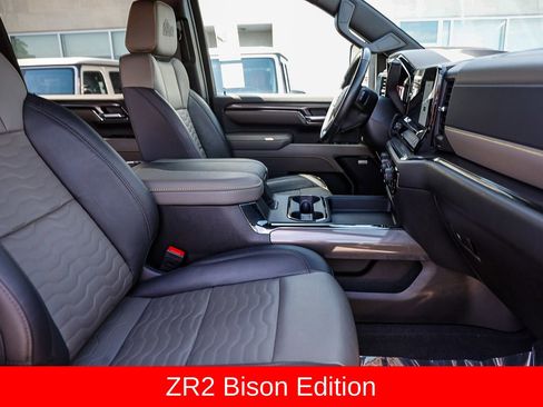 Used 2024 Chevrolet Silverado 2500 ZR2 w/ ZR2 Bison Edition AWD/4WD image 17