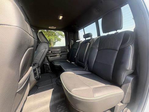 Used 2025 RAM 2500 Limited AWD/4WD image 24