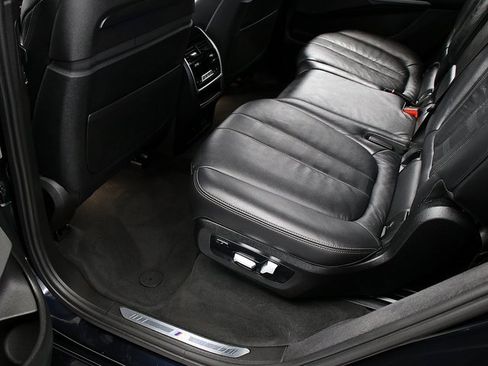 Used 2019 BMW X7 xDrive50i w/ Dynamic Handling Package image 29