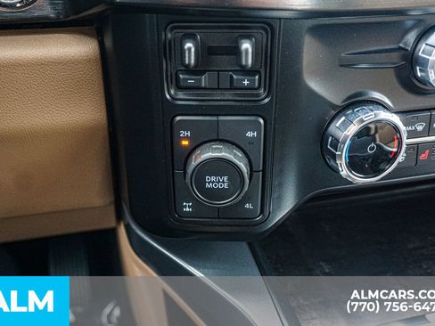 Used 2024 Ford F250 Lariat w/ Sport Appearance Package AWD/4WD image 32