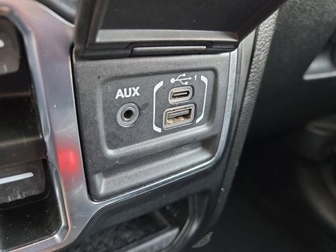 Used 2022 Jeep Wrangler Unlimited Sport image 24