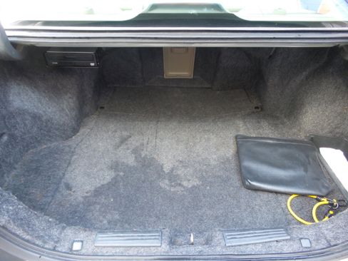 Used 2004 Acura RL image 28