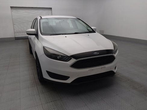 Used 2018 Ford Focus SE FWD image 14