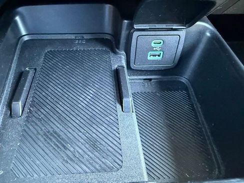 Used 2025 Ford Bronco Outer Banks AWD/4WD image 25