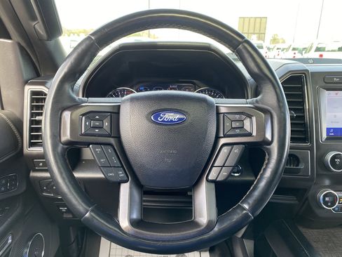 Used 2021 Ford Expedition Limited image 18