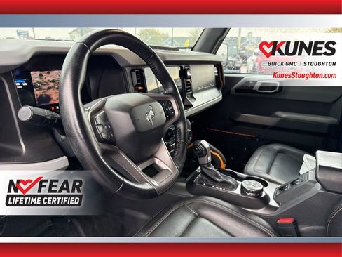 Used 2023 Ford Bronco Badlands image 20