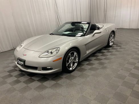 Used 2007 Chevrolet Corvette Convertible w/ Preferred Equipment Group RWD image 21