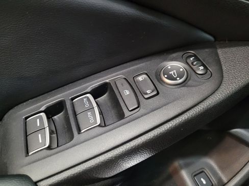 Used 2018 Honda Accord Touring image 27