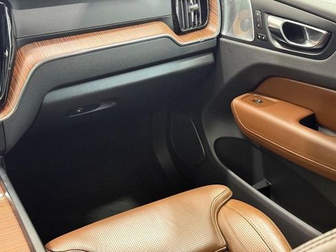 Used 2018 Volvo XC60 T8 Inscription w/ Luxury Seat Package image 13