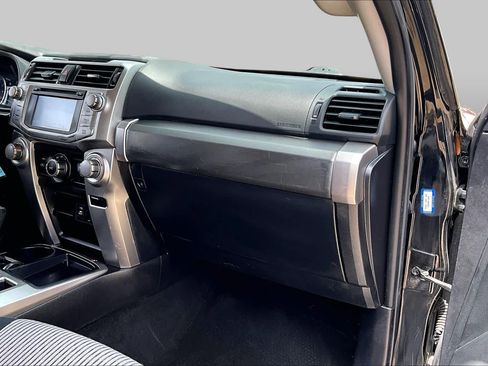 Used 2015 Toyota 4Runner SR5 RWD image 19