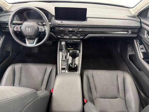 Used 2025 Honda Accord Touring image 16