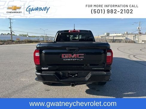 Used 2025 GMC Canyon Denali image 6